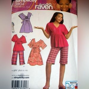 That's So Raven Top, Long Shorts, and Long Top Simplicity 3904 Pattern UN-CUT